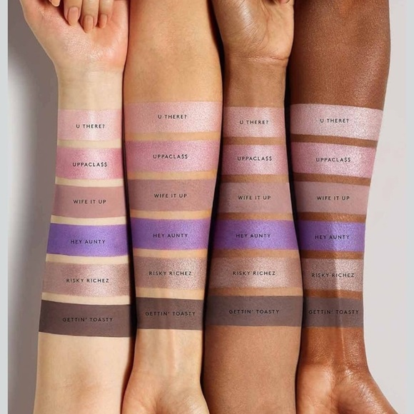 Fenty Beauty Cool Neutrals Snap Shadows Eyeshadow Palette - Picture 2 of 14